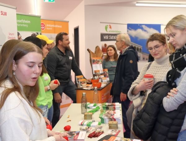 Stiftung SLW Altötting zu Gast auf der Messe IKORO