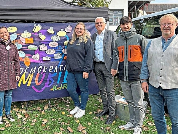Demokratiemobil macht Halt in Fürstenzell